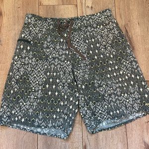 PATAGONIA GREEN‎ BOARD SHORT